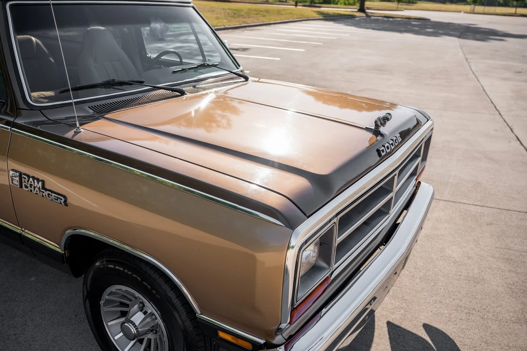 1987 Dodge Ramcharger - Image 11 of 31