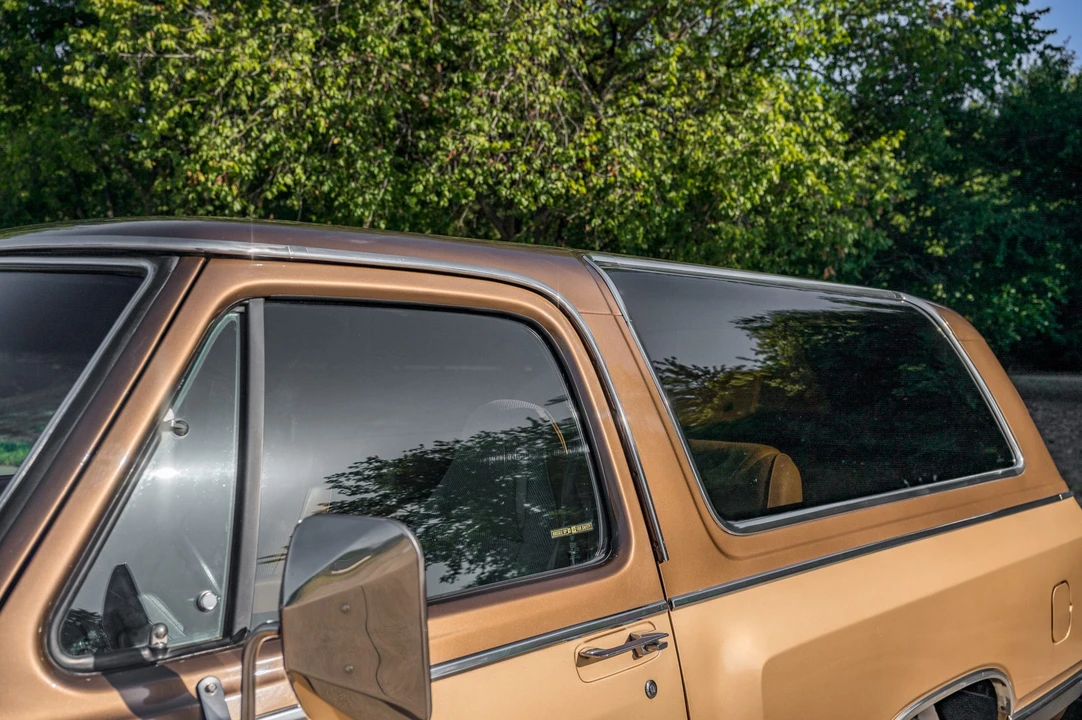 1987 Dodge Ramcharger - Image 28 of 31