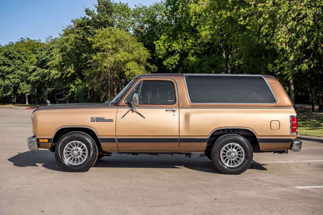 1987 Dodge Ramcharger - Image 3 of 31