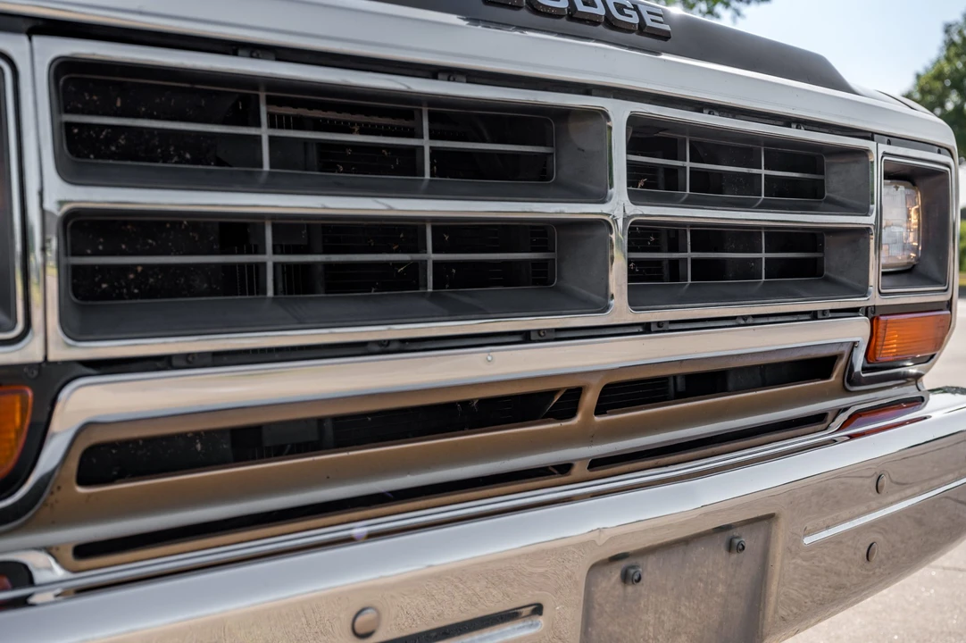 1987 Dodge Ramcharger - Image 15 of 31