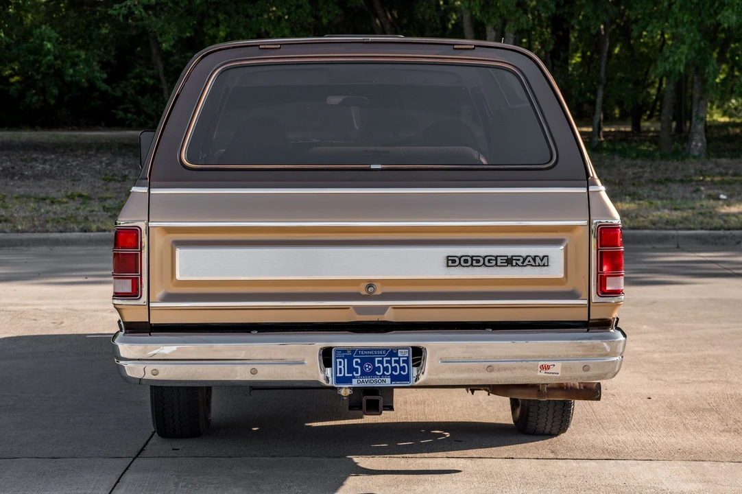 1987 Dodge Ramcharger - Image 5 of 31