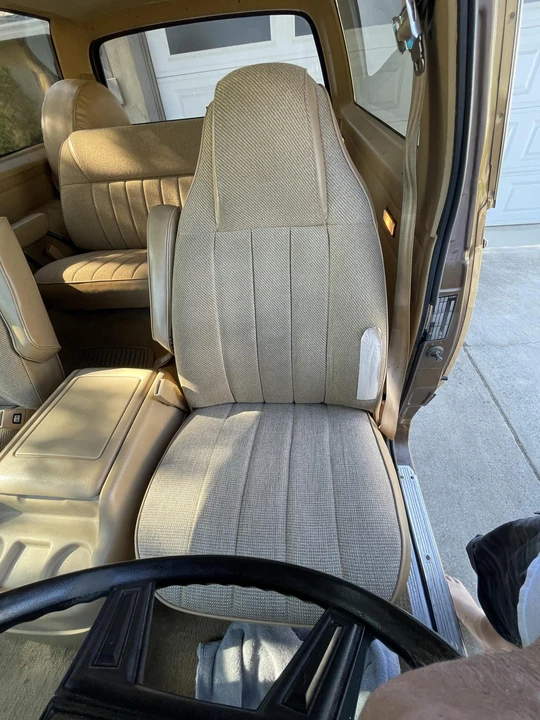 1987 Dodge Ramcharger - Image 20 of 31