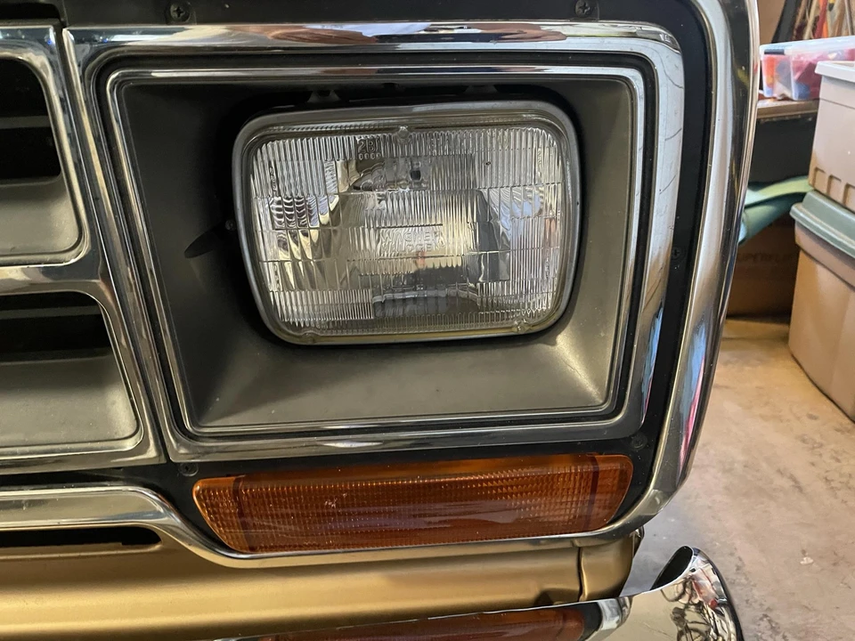 1987 Dodge Ramcharger - Image 13 of 31