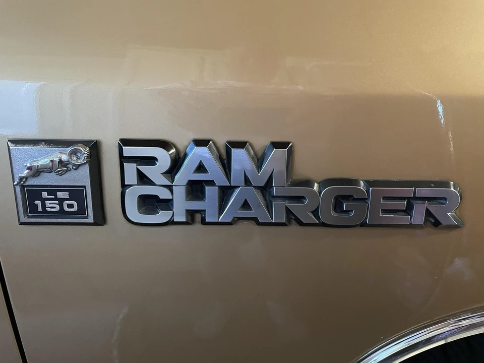 1987 Dodge Ramcharger - Image 16 of 31