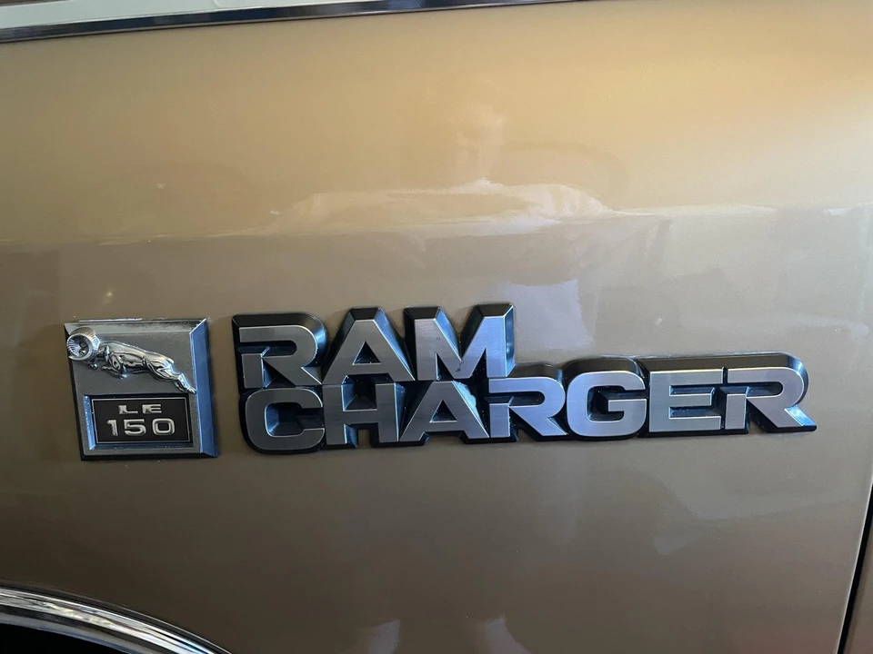 1987 Dodge Ramcharger - Image 17 of 31