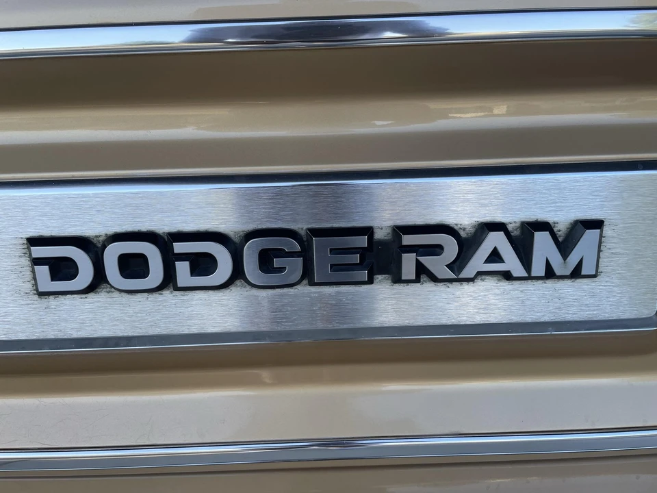 1987 Dodge Ramcharger - Image 18 of 31
