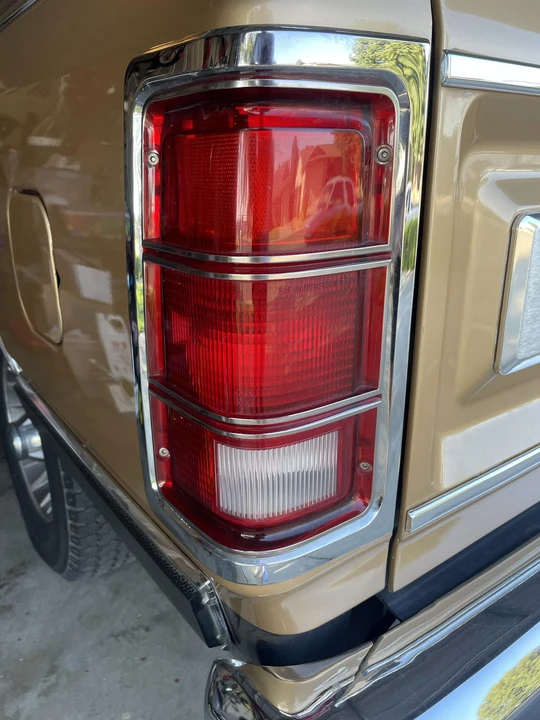 1987 Dodge Ramcharger - Image 14 of 31