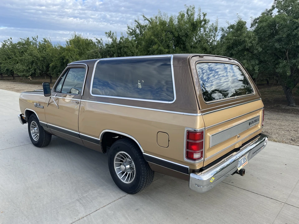 1987 Dodge Ramcharger - Image 7 of 31