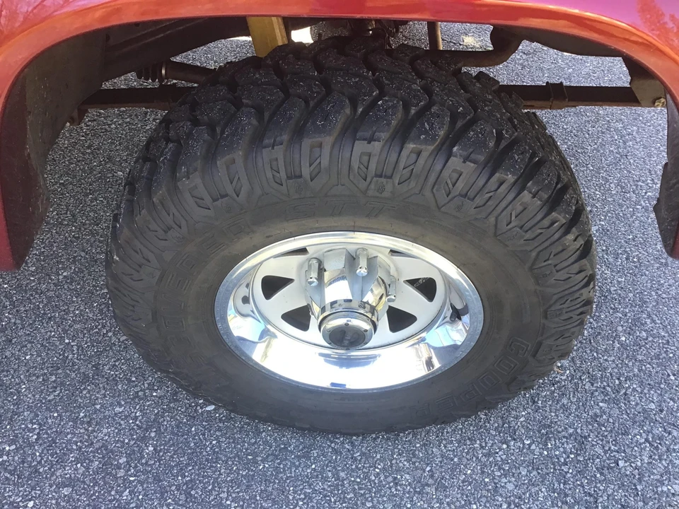 1987 Dodge Ramcharger - Image 24 of 31