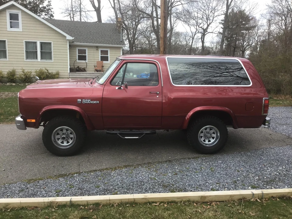 1987 Dodge Ramcharger - Image 4 of 31