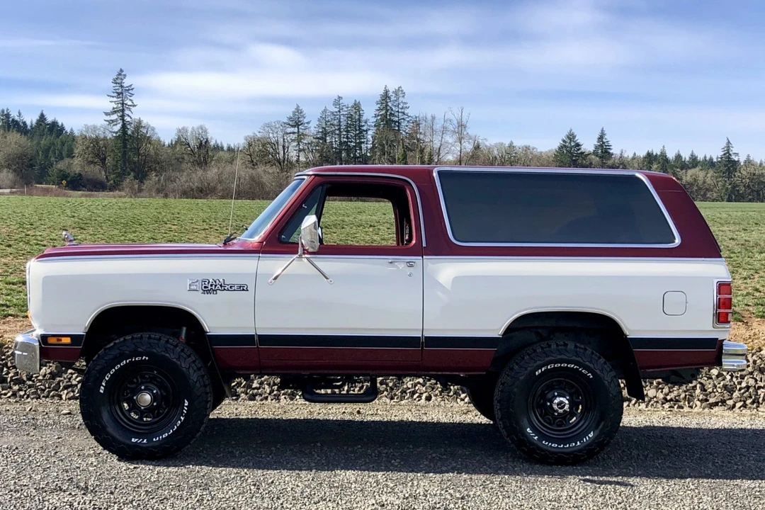 1987 Dodge Ramcharger - Image 5 of 31