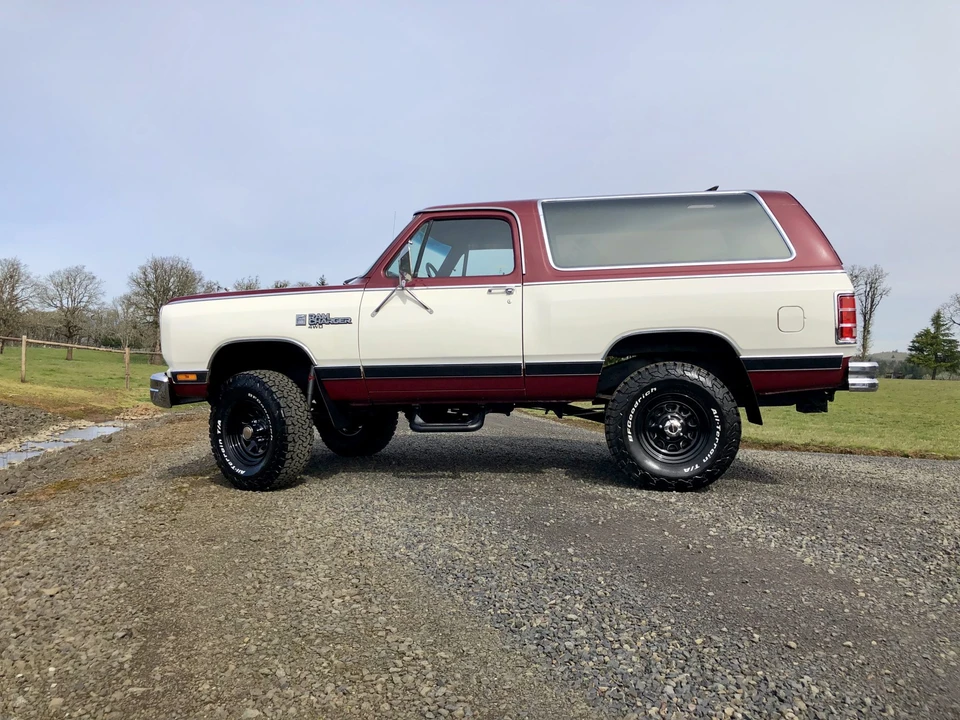 1987 Dodge Ramcharger - Image 6 of 31