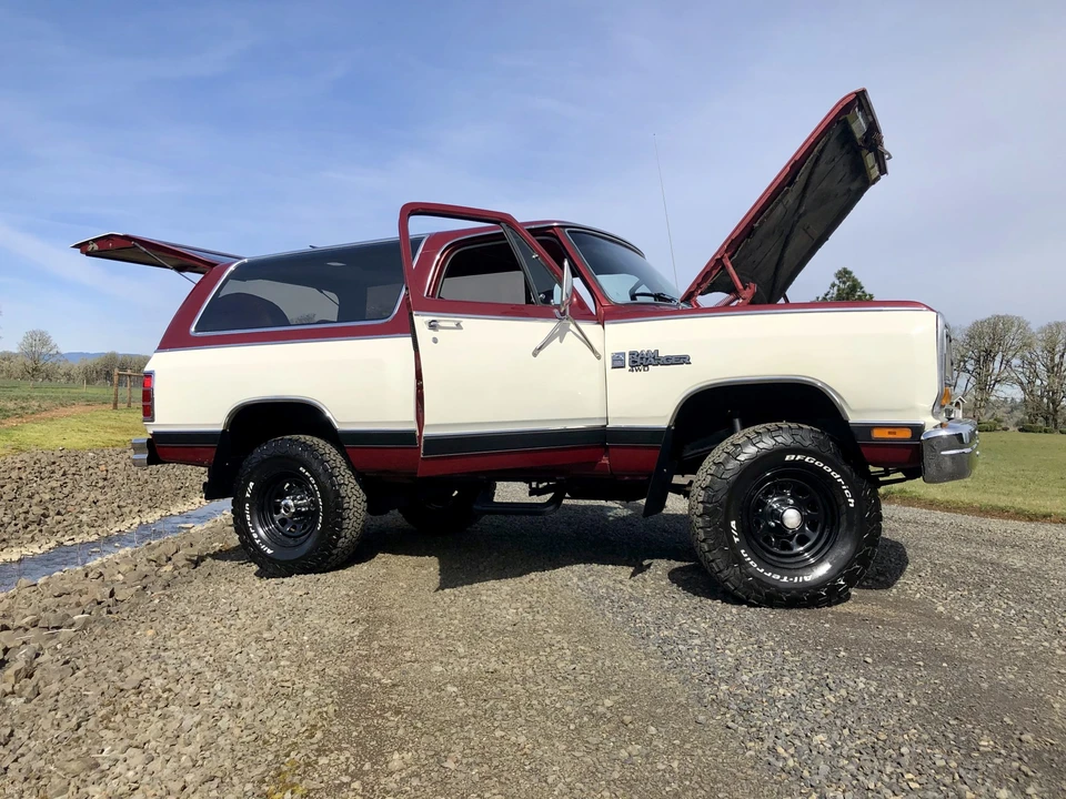 1987 Dodge Ramcharger - Image 29 of 31