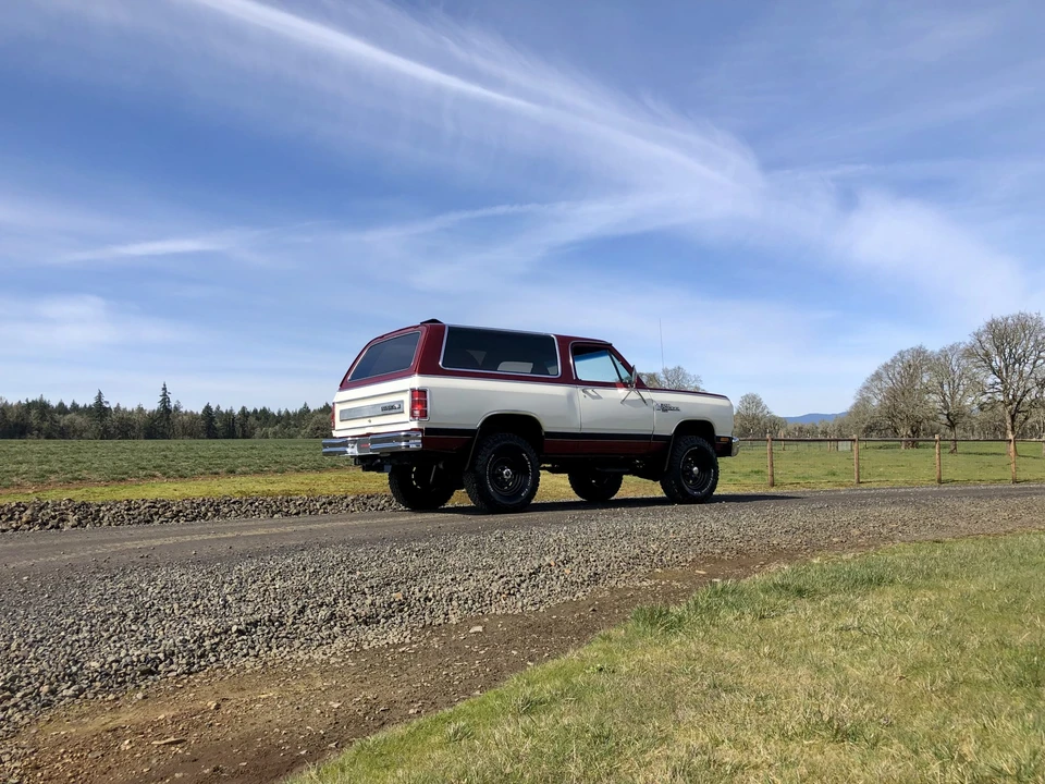 1987 Dodge Ramcharger - Image 18 of 31