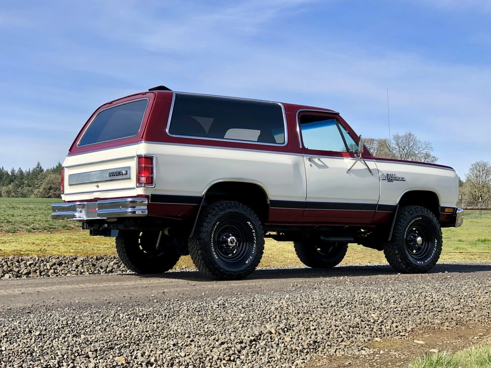 1987 Dodge Ramcharger - Image 19 of 31