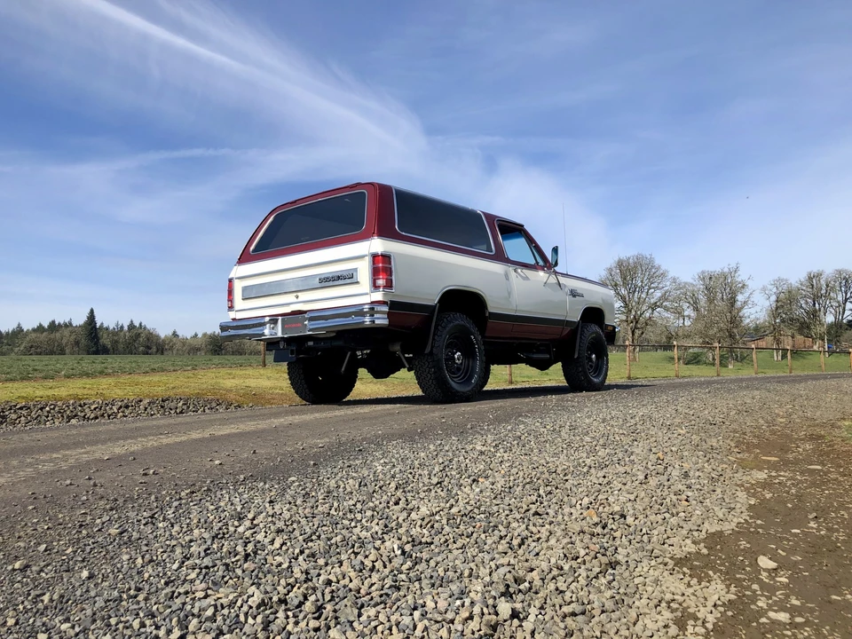 1987 Dodge Ramcharger - Image 17 of 31