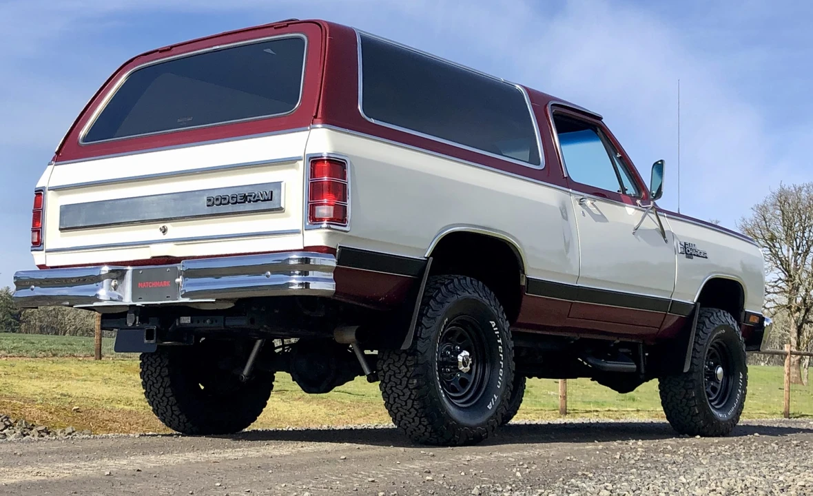 1987 Dodge Ramcharger - Image 15 of 31