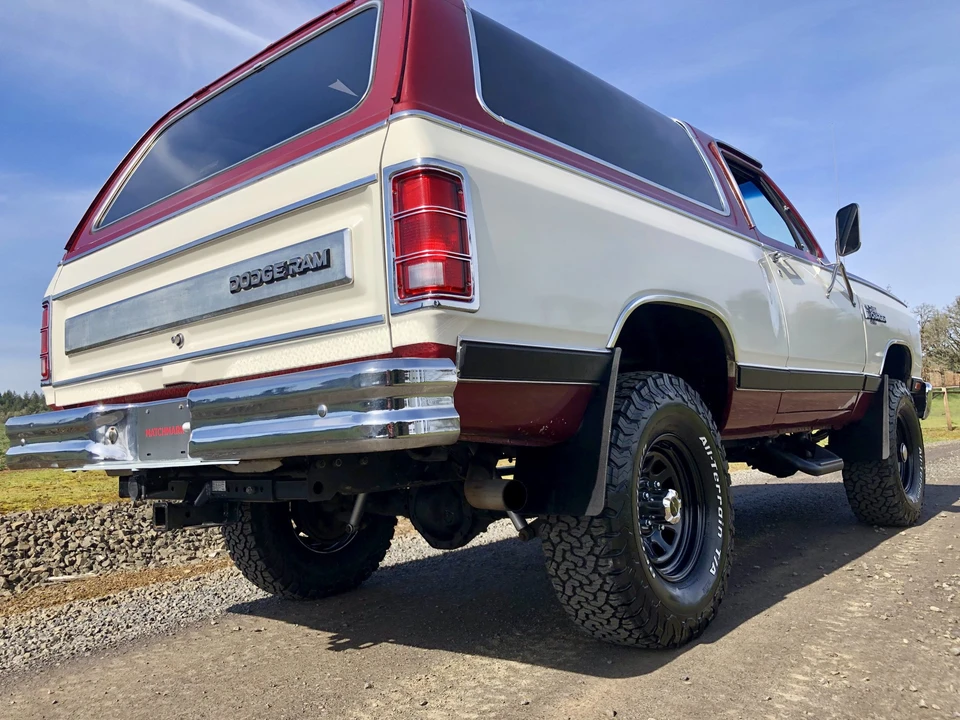 1987 Dodge Ramcharger - Image 14 of 31
