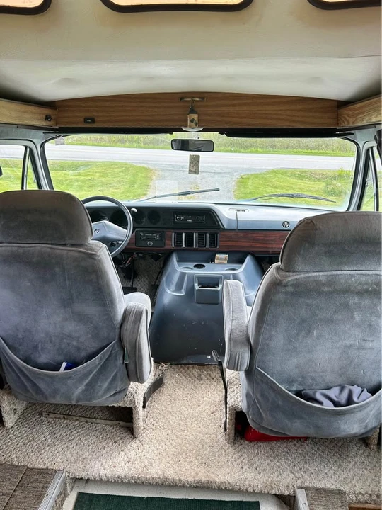 1987 Dodge Ram Van - Image 9 of 10