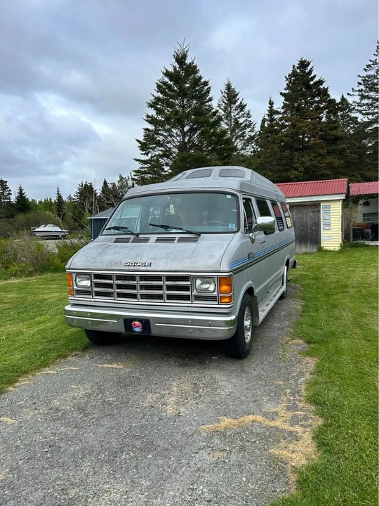 1987 Dodge Ram Van - Image 4 of 10