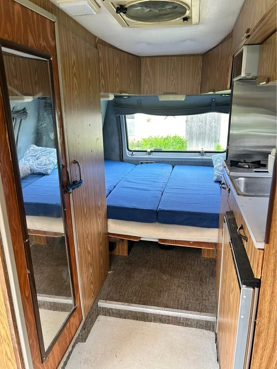 1987 Dodge Ram Van - Image 5 of 10
