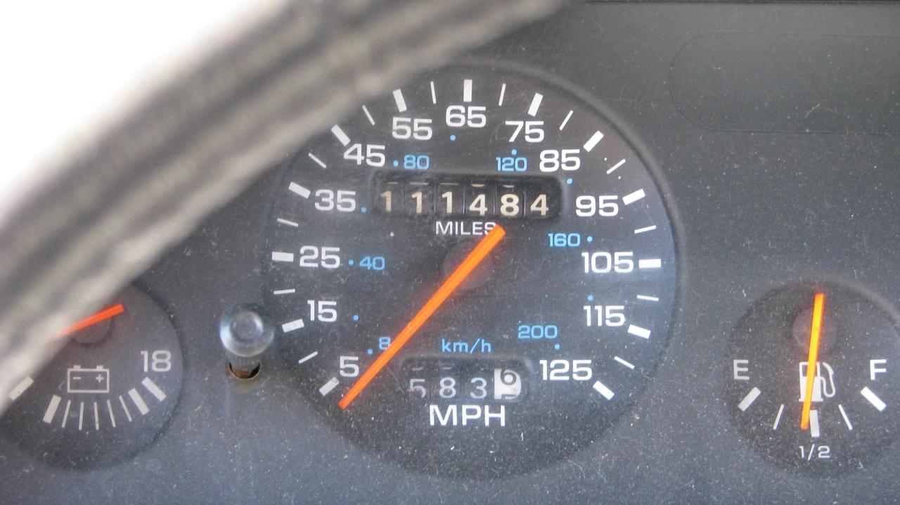1987 Dodge Shelby CSX - Image 28 of 31