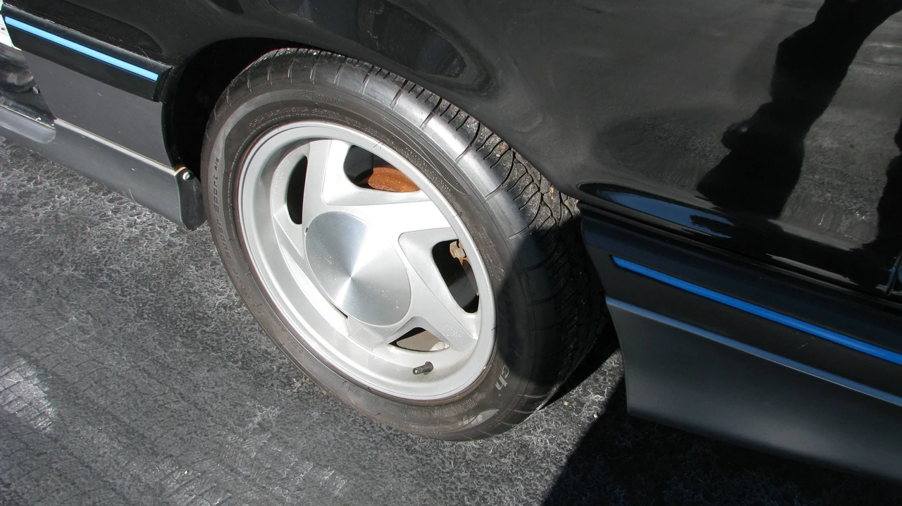 1987 Dodge Shelby CSX - Image 16 of 31