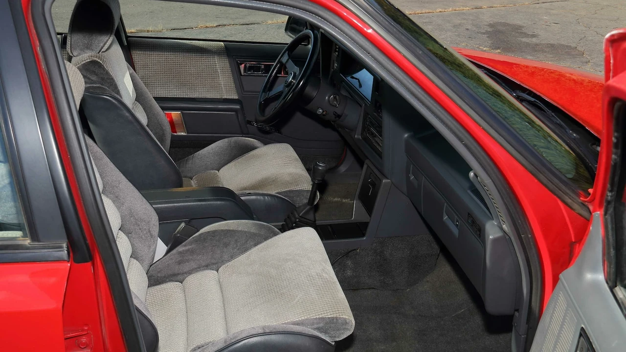 1987 Dodge Shelby Lancer - Image 5 of 24