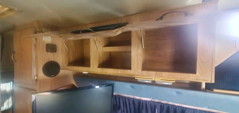 1987 Dodge Ram Van - Image 13 of 14