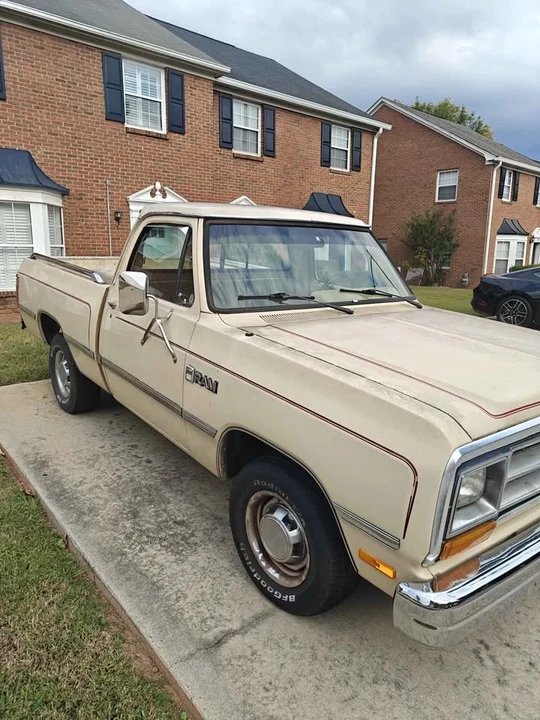 1987 Dodge Ram 1st Gen - Image 2 of 6