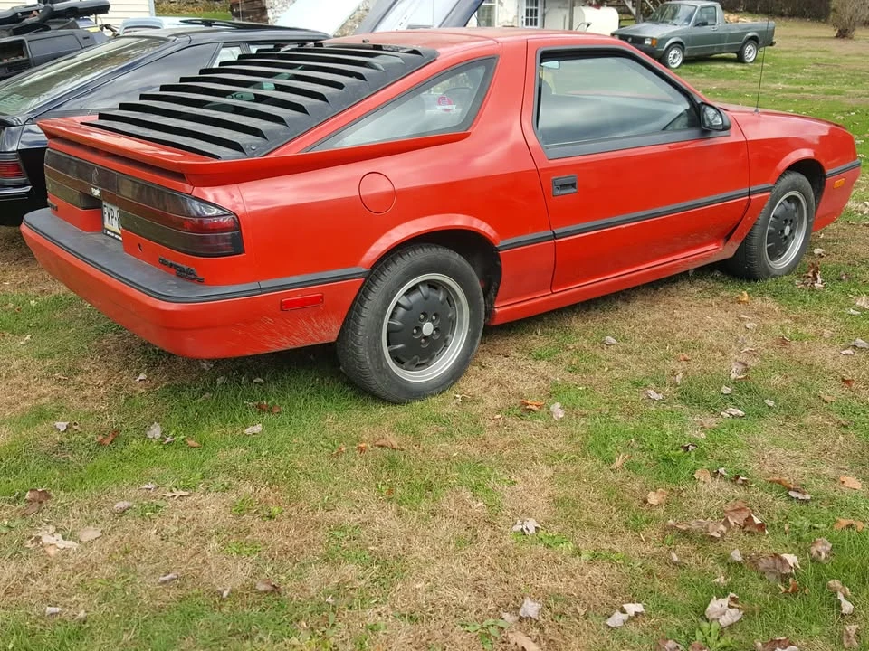 1987 Dodge Daytona - Image 2 of 10