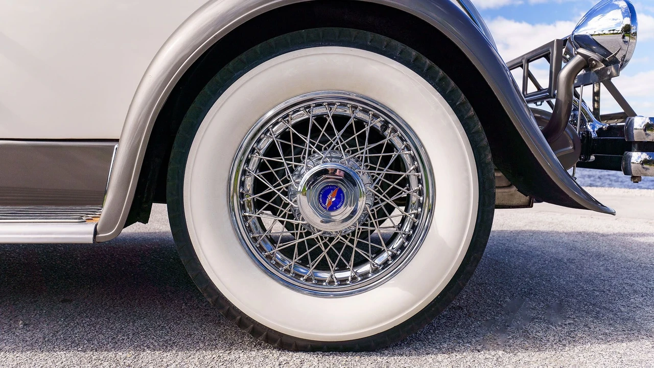1987 Duesenberg Model J - Image 31 of 31