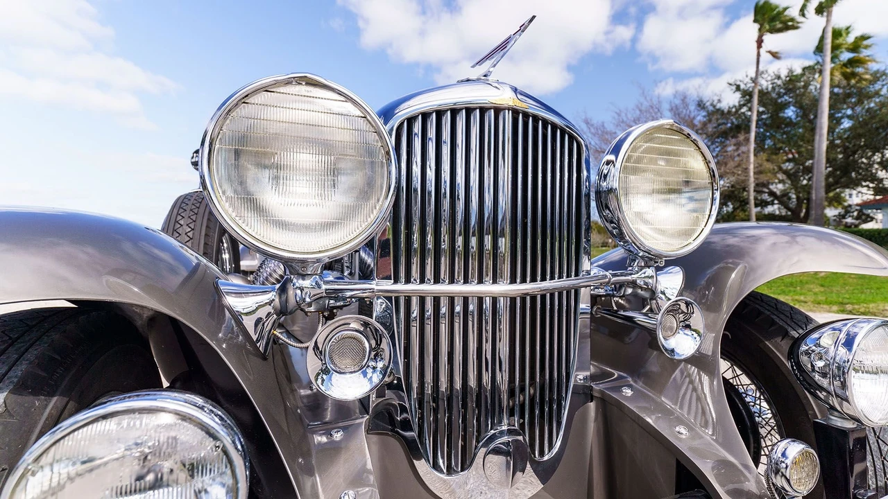 1987 Duesenberg Model J - Image 9 of 31