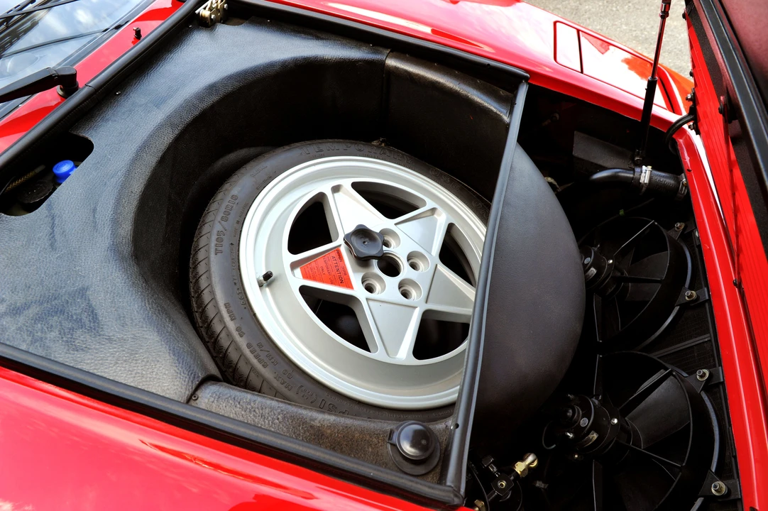 1987 Ferrari 328 GTS - Image 26 of 31