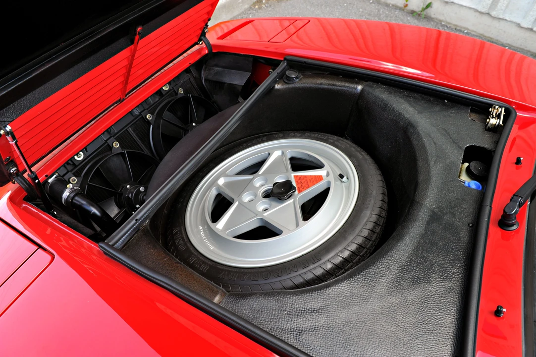 1987 Ferrari 328 GTS - Image 28 of 31