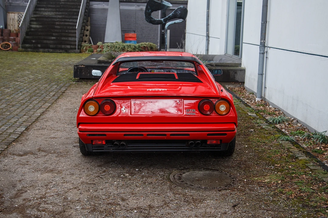 1987 Ferrari 308 - Image 7 of 31