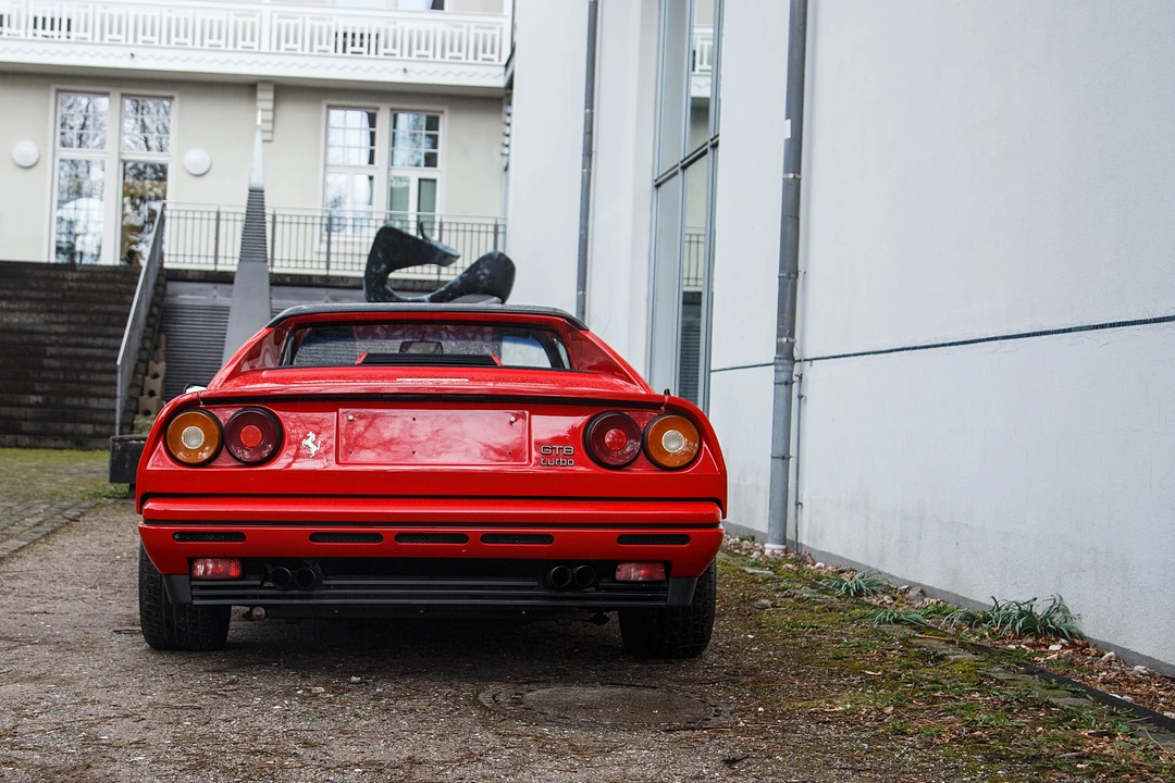 1987 Ferrari 308 - Image 9 of 31