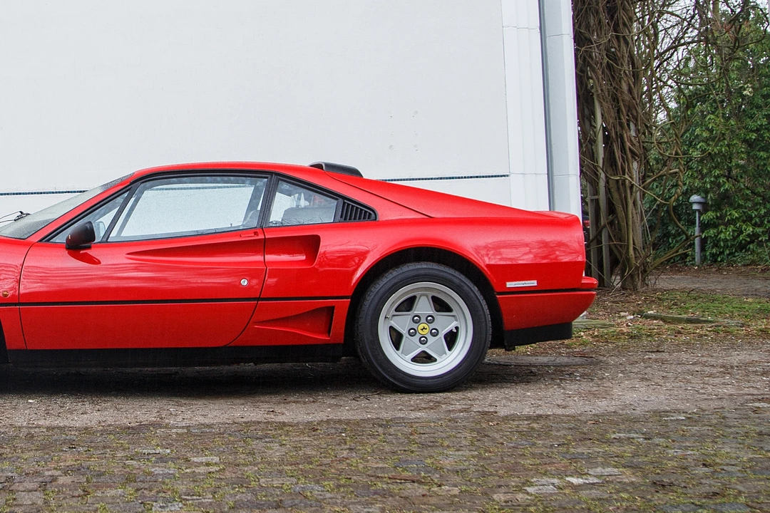 1987 Ferrari 308 - Image 27 of 31