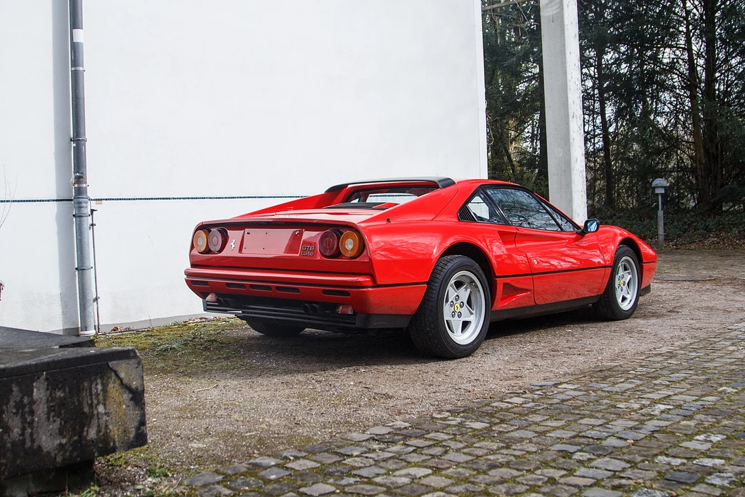 1987 Ferrari 308 - Image 12 of 31