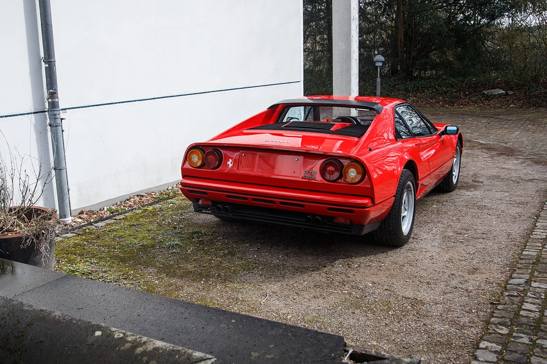 1987 Ferrari 308 - Image 13 of 31