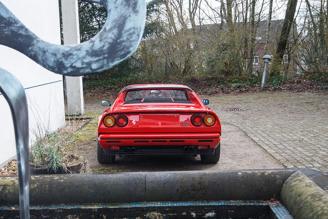 1987 Ferrari 308 - Image 15 of 31