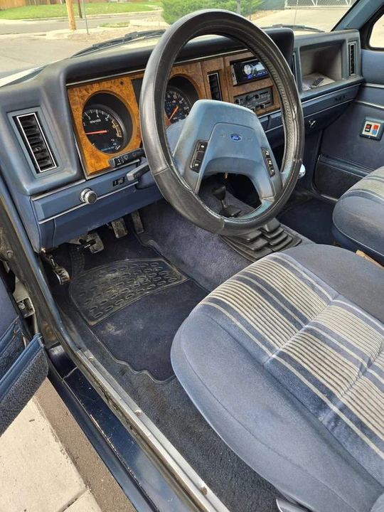 1987 Ford Bronco II - Image 7 of 12