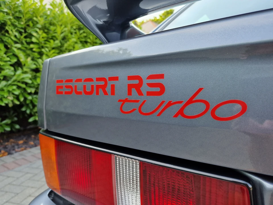 1987 Ford Escort - Image 25 of 31