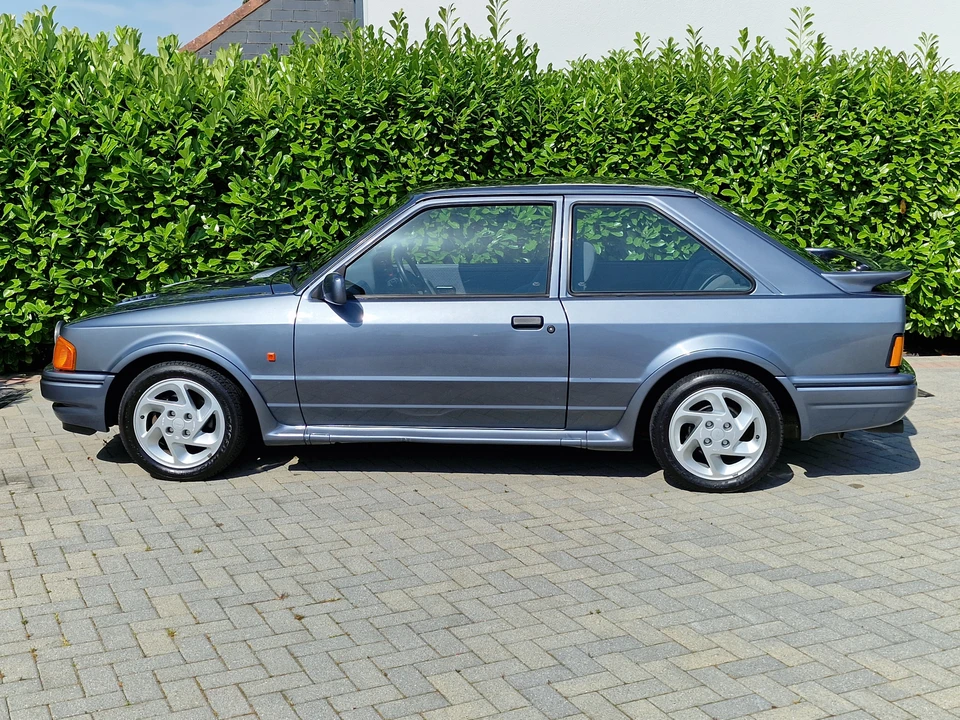 1987 Ford Escort - Image 9 of 31