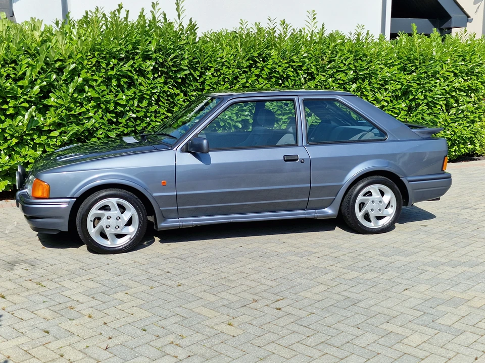 1987 Ford Escort - Image 18 of 31
