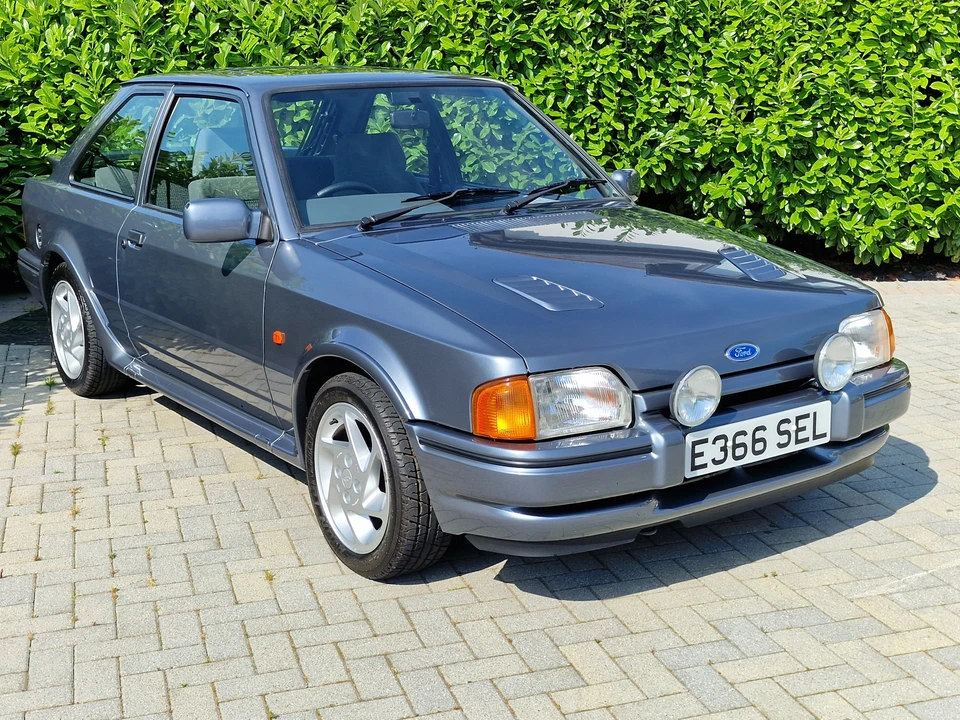 1987 Ford Escort - Image 12 of 31