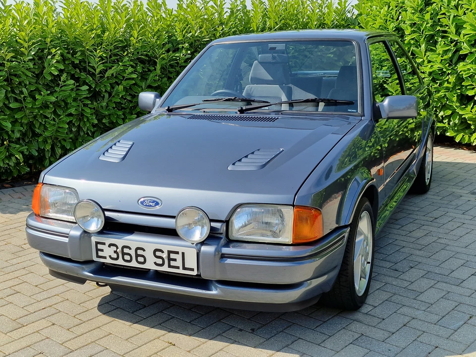 1987 Ford Escort - Image 10 of 31