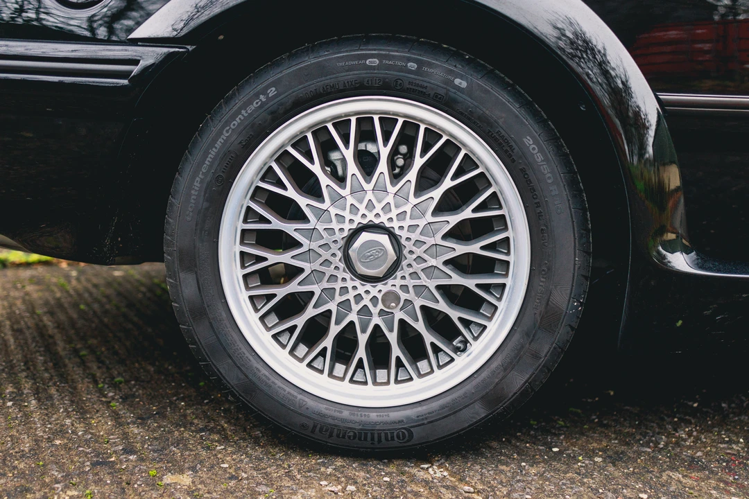1987 Ford Sierra RS Cosworth - Image 25 of 31
