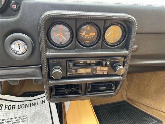 1987 Ferrari 328 - Image 16 of 20