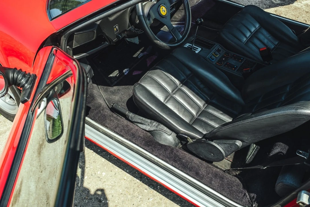 1987 Ferrari 308 GT4 - Image 27 of 30